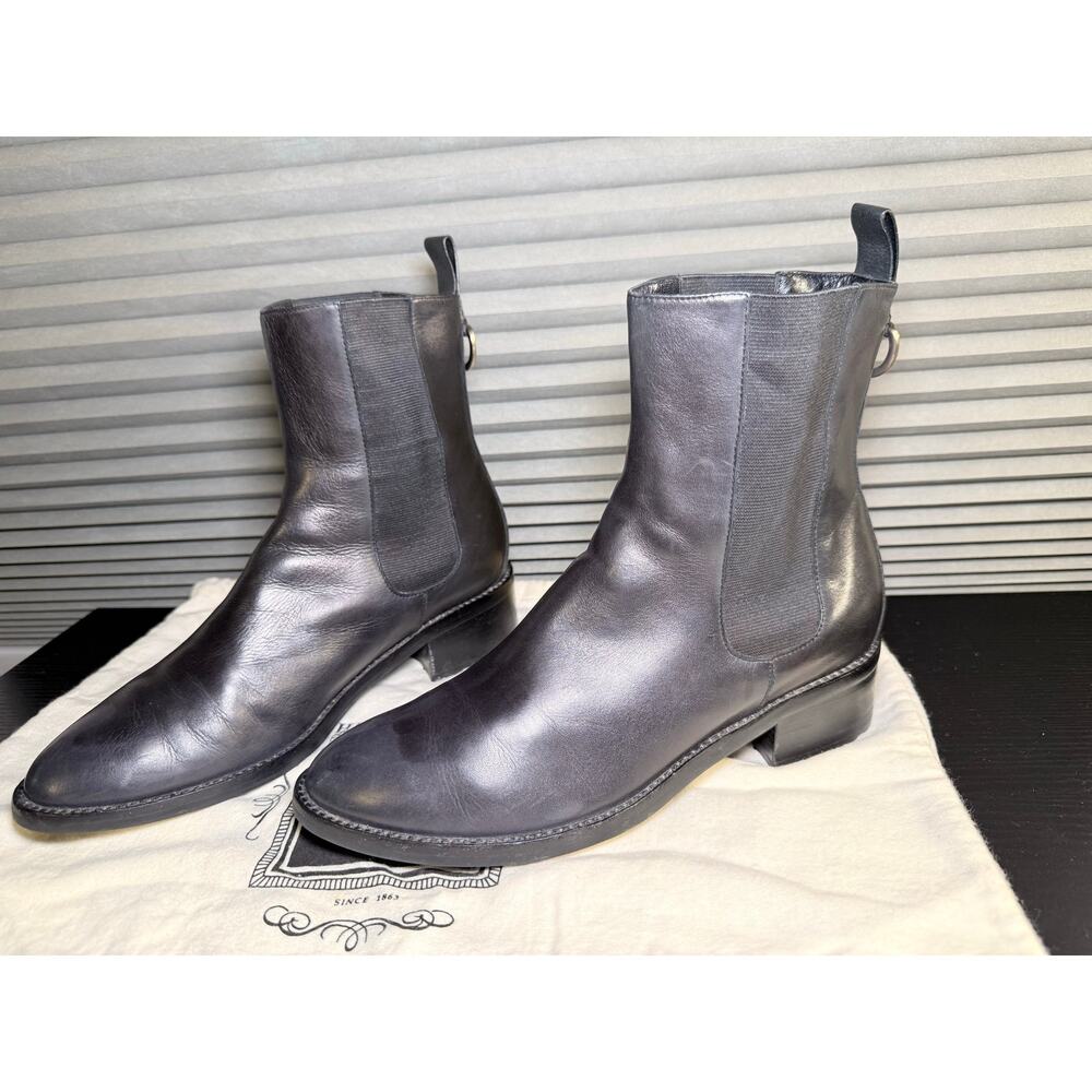 Frye Chelsea Boots Black Waterproof Leather Pull On Ankle Boots Women’s Size 8.5